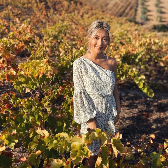 Meet your Posher, Jeein - Picture 3 of 4